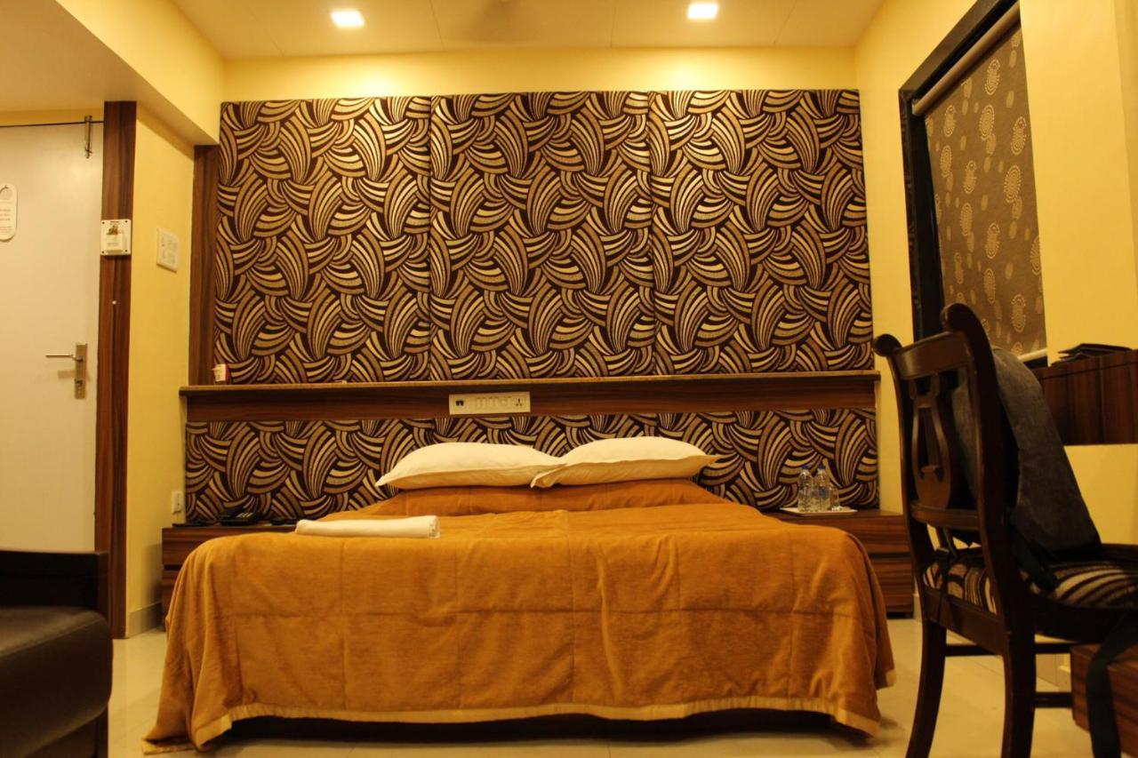 Hotel Metro Palace Mumbai Dış mekan fotoğraf