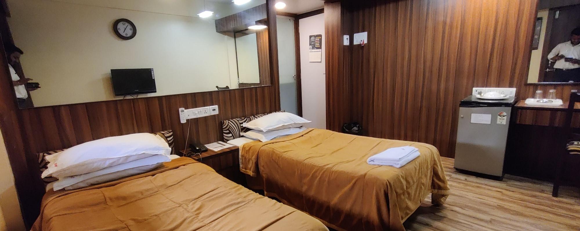 Hotel Metro Palace Mumbai Dış mekan fotoğraf